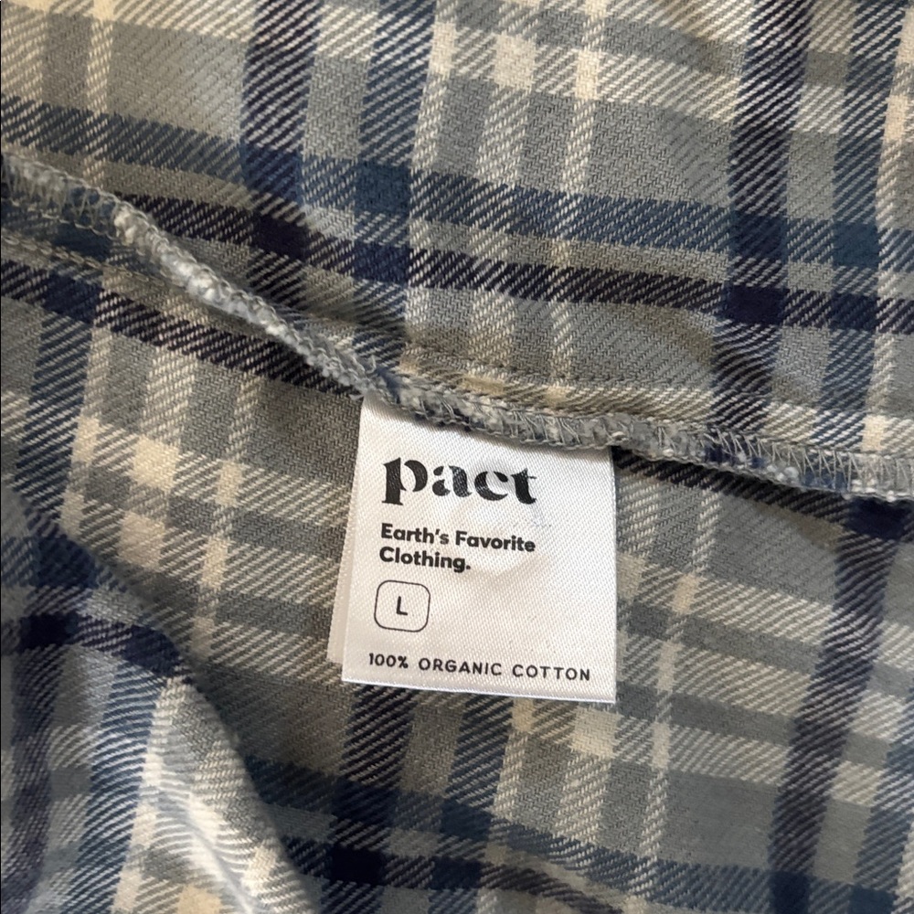 Pact Women’s Flannel - L - Picture 3 of 5